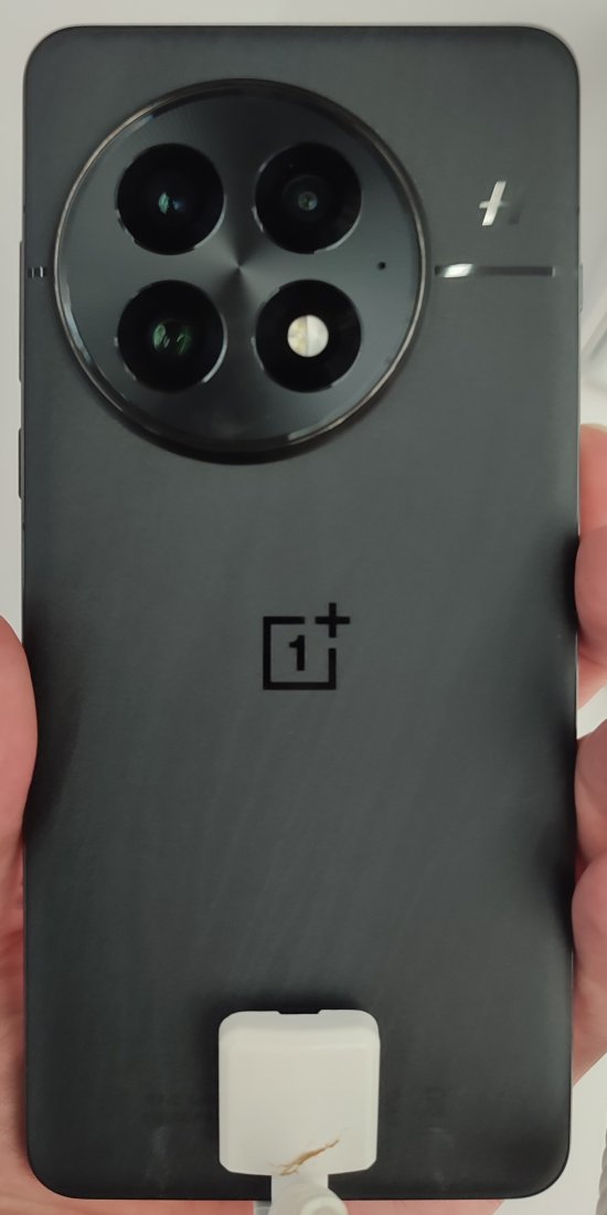 OnePlus 12